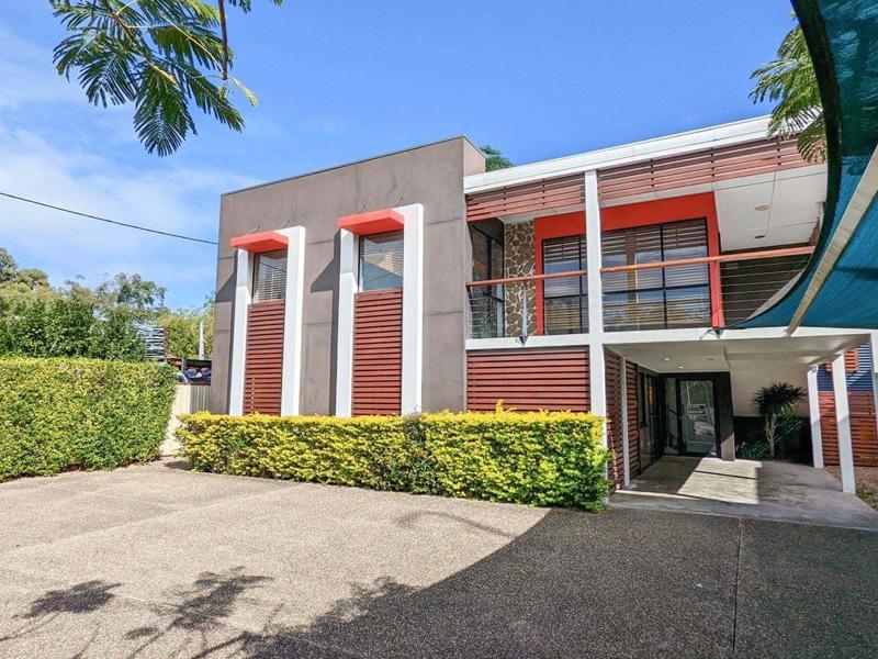 143 Ferry Road, Southport