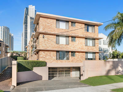 12-11 Stanhill Dr, Surfers Paradise01.jpg