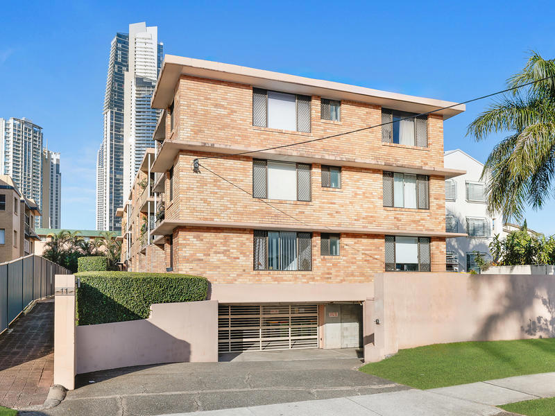 12/11 Stanhill Drive , Surfers Paradise