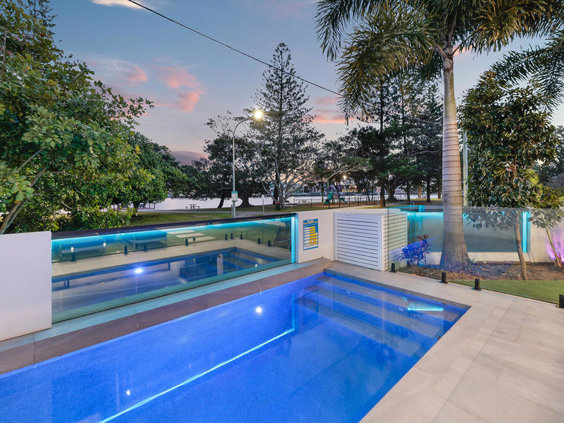 30 Blondell Avenue, Surfers Paradise