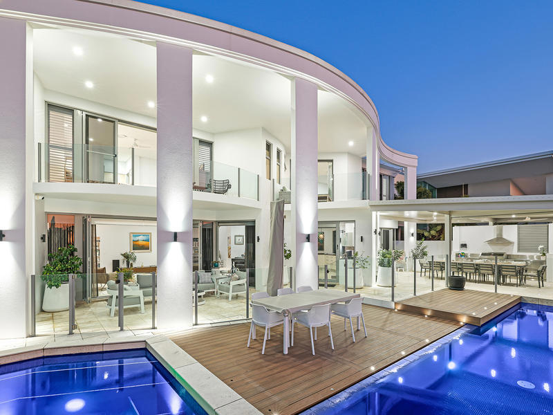 28 Buccaneer Court, Paradise Waters