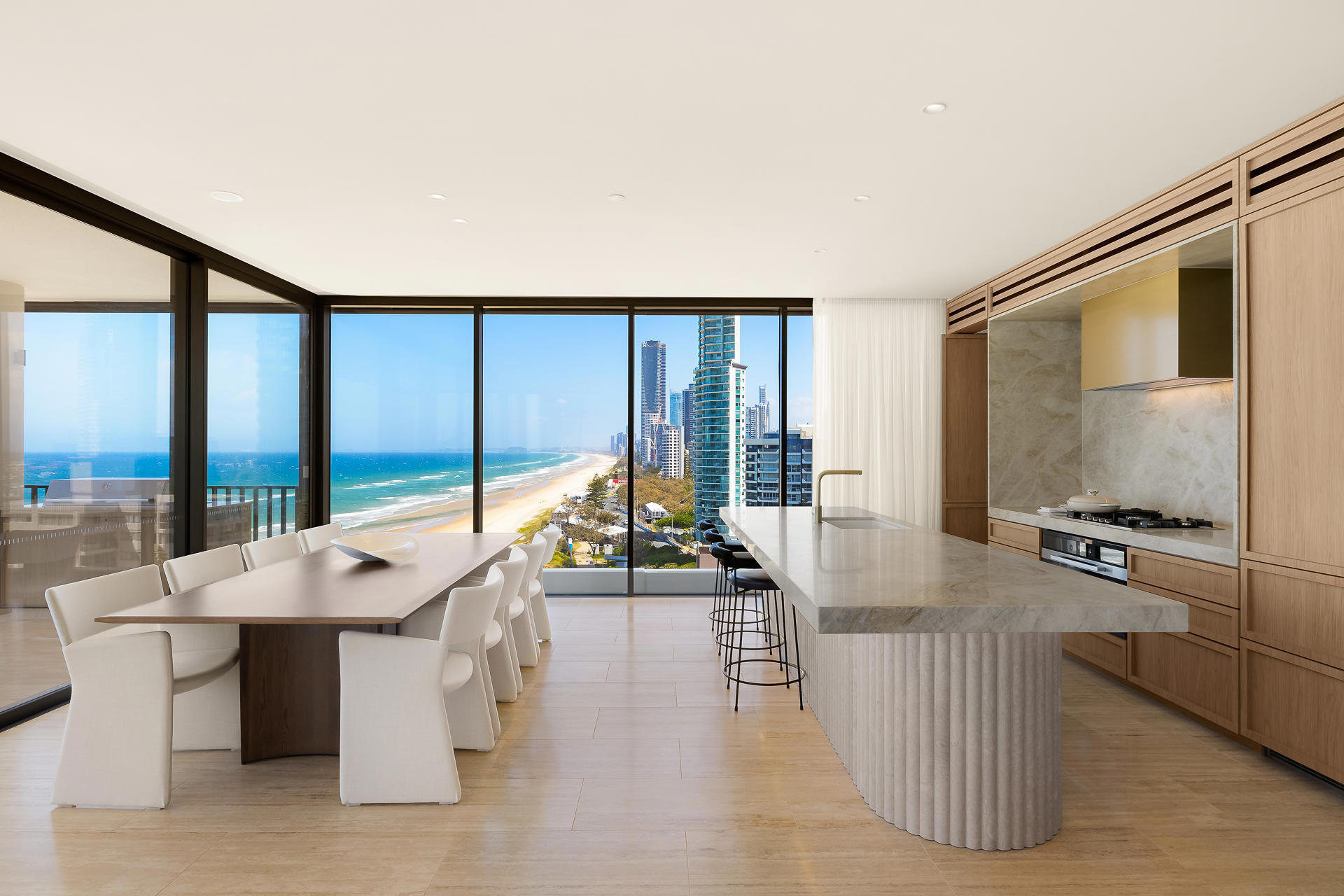 1001/3513 Main Beach Parade, Main Beach