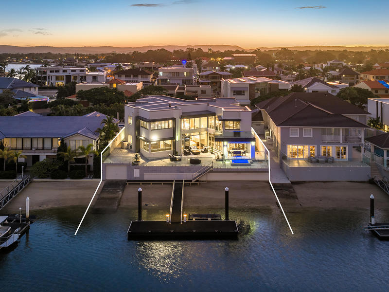 25 Buccaneer Court, Paradise Waters