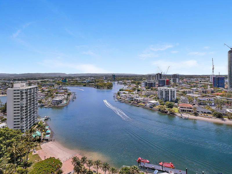 1802/4 Wahroonga Place, Surfers Paradise