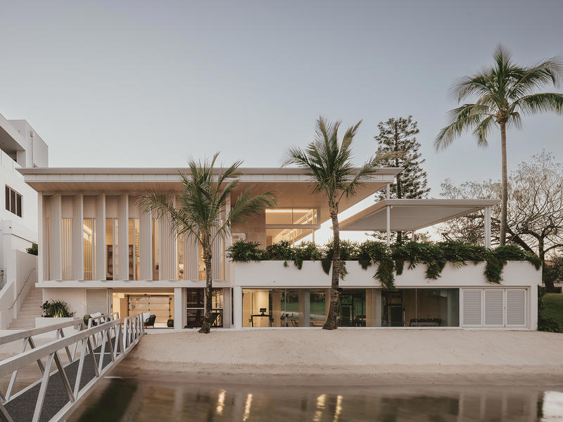 1 Viking Court, Paradise Waters