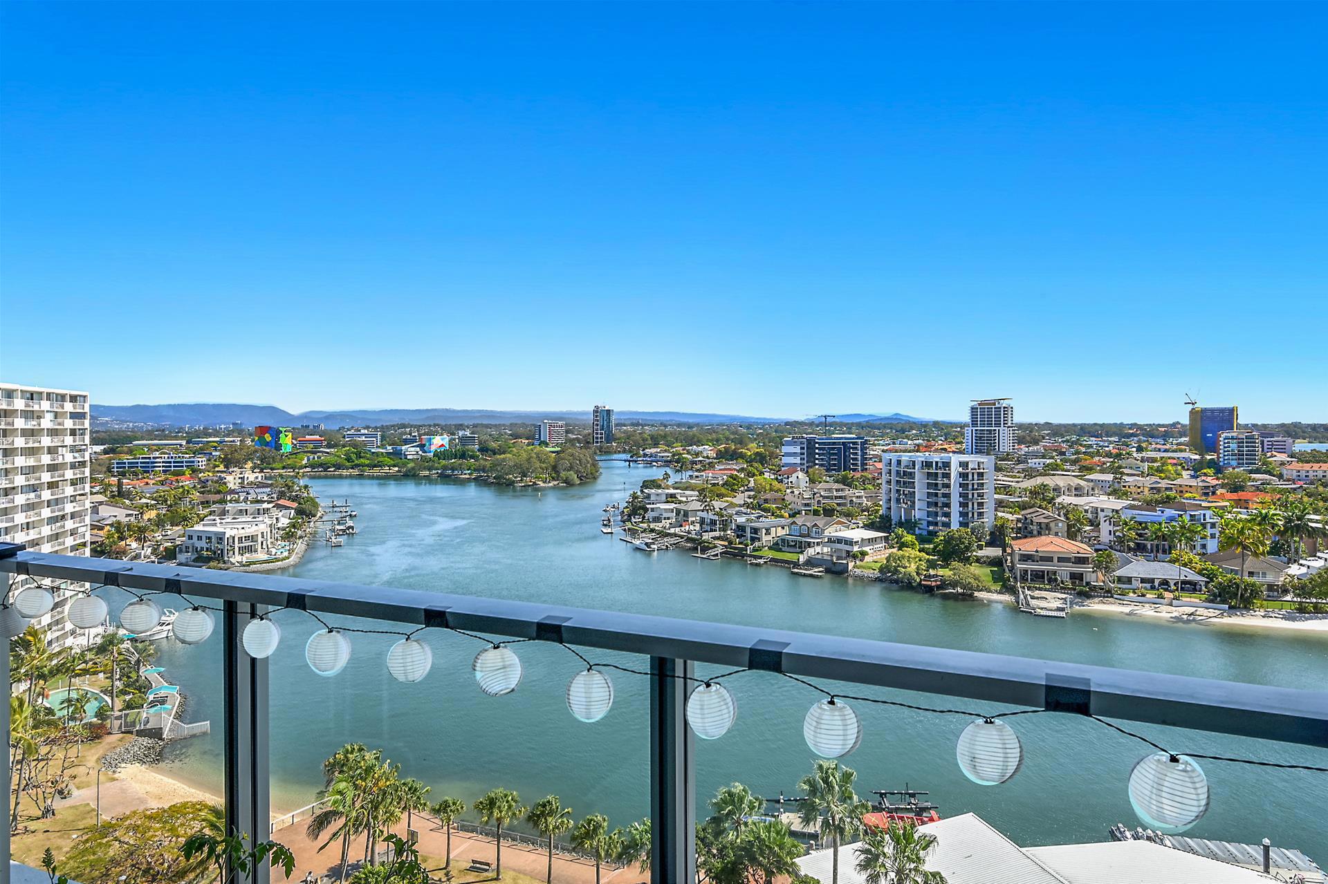 1202/4 Wahroonga Place, Surfers Paradise