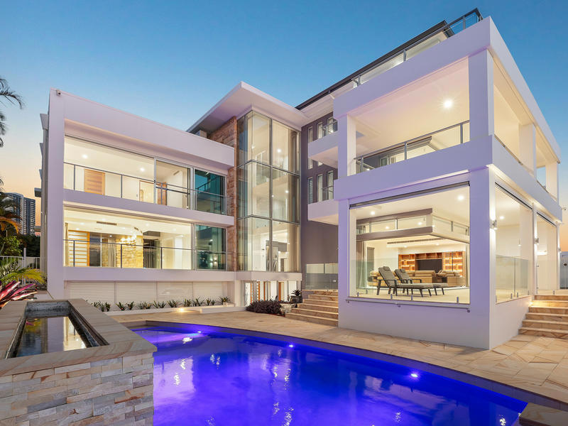 70 Admiralty Drive, Paradise Waters