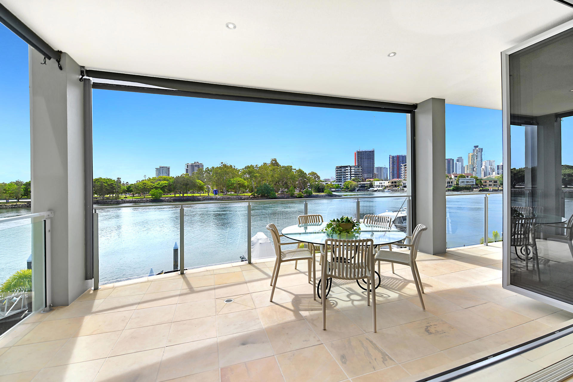 4/68-70 Sunset Boulevard, Surfers Paradise