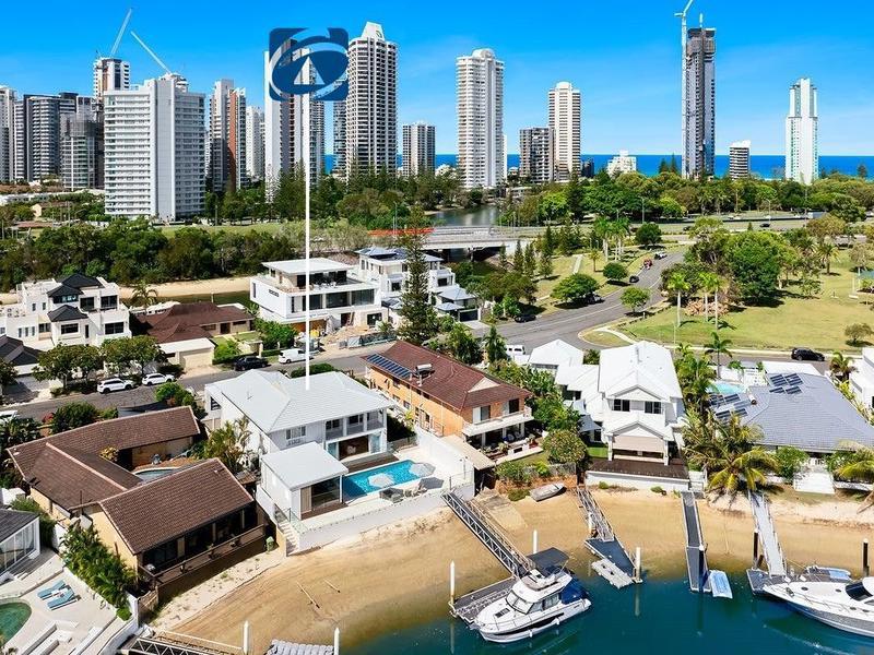 50 Commodore Drive, Paradise Waters