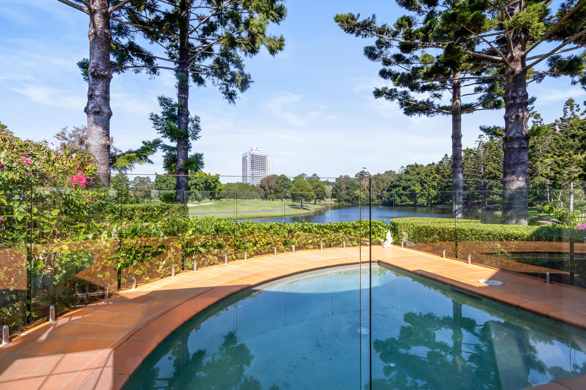 1106 Royal Pines Resort Ross Street, Benowa