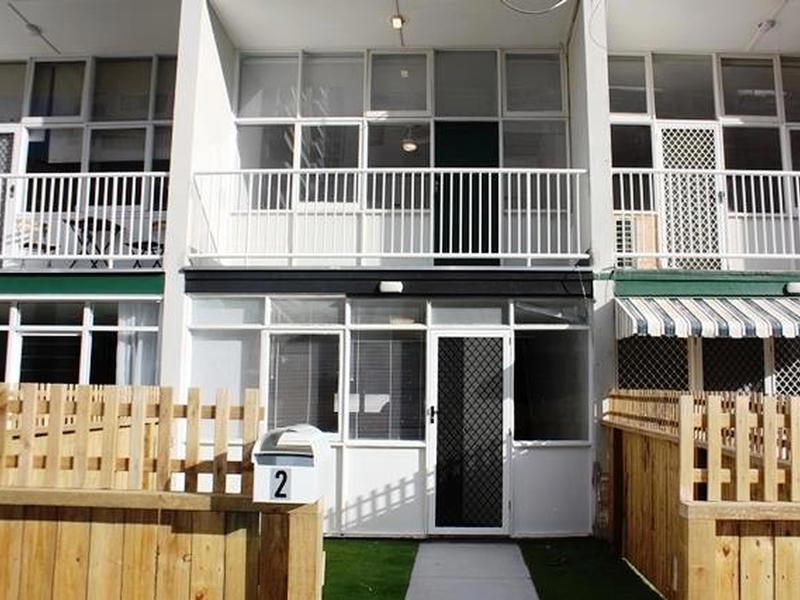 2/30 Old Burleigh Road, Surfers Paradise
