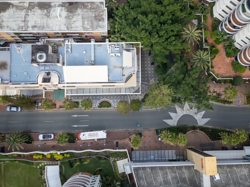2 Elkhorn Avenue, Surfers Paradise