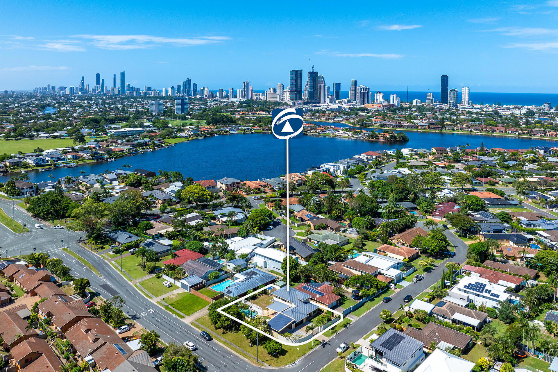 2 Koomooloo Court, Mermaid Waters