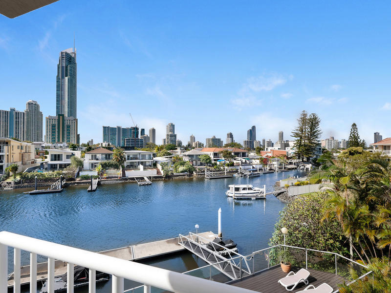 202/7 Mallana Street , Surfers Paradise