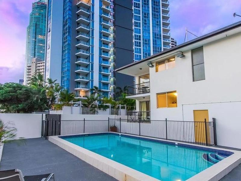 6/2961 Surfers Paradise Boulevard, Surfers Paradise