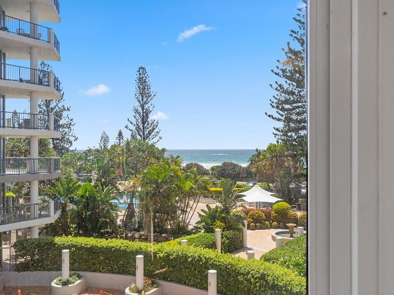 69/100 Old Burleigh Road, Broadbeach