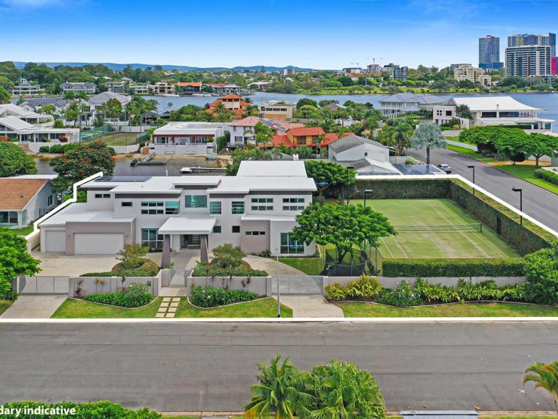 68 Commodore Drive, Paradise Waters