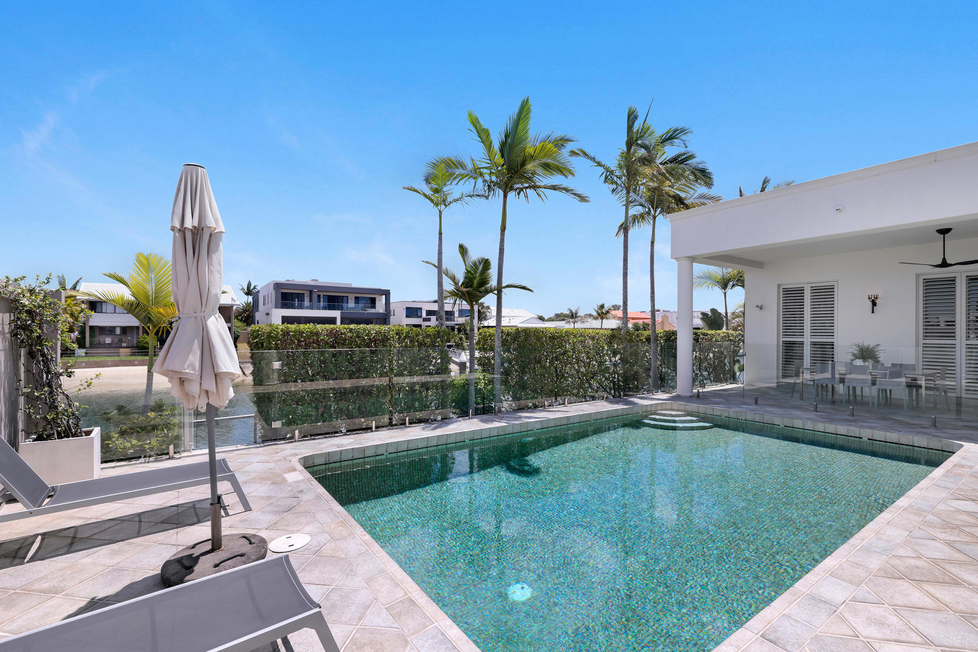 16 Midshipman Court, Paradise Waters