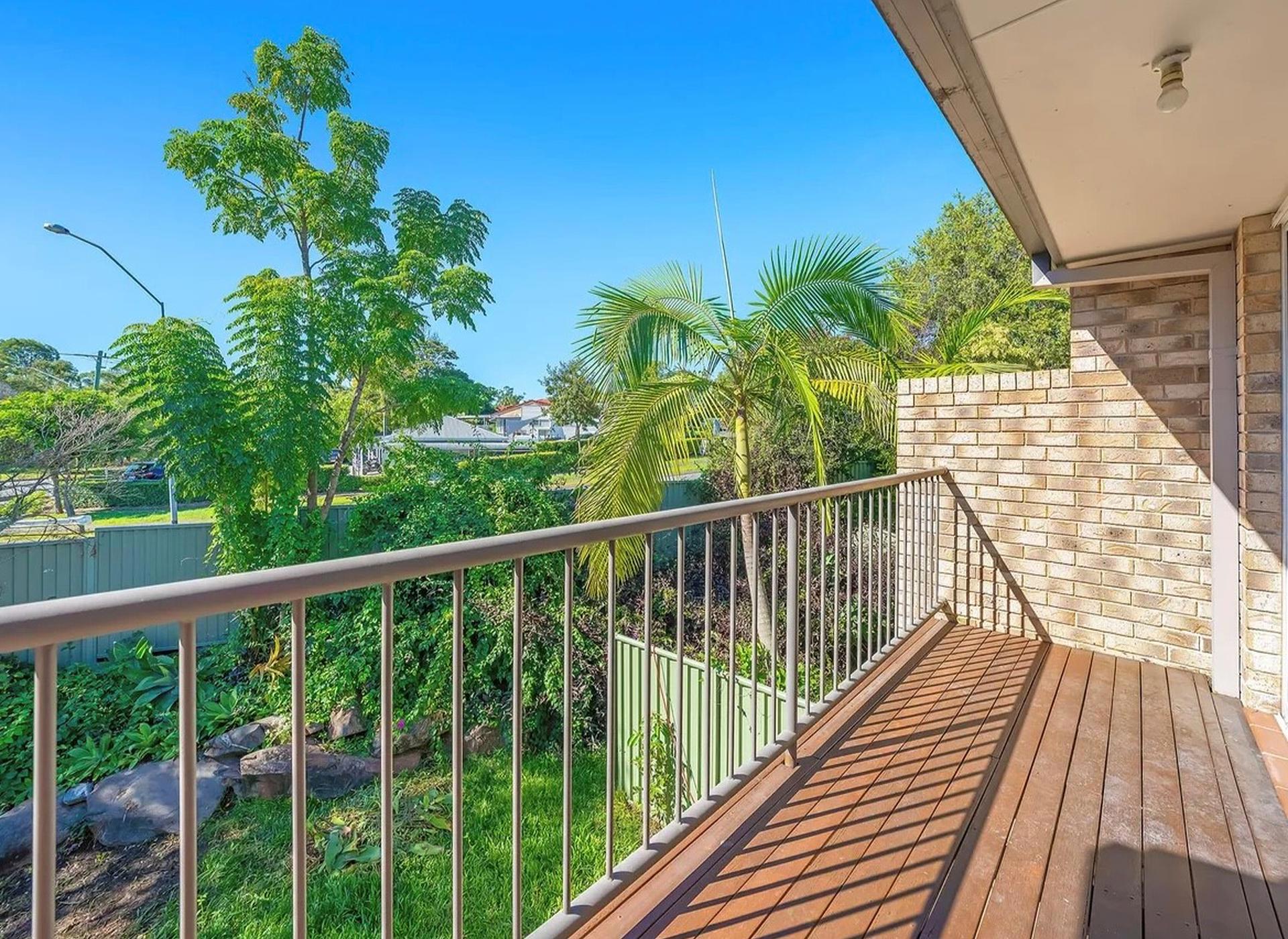 3/42 Murev Way, Carrara