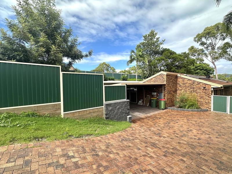 2 Lytham Court, Highland Park