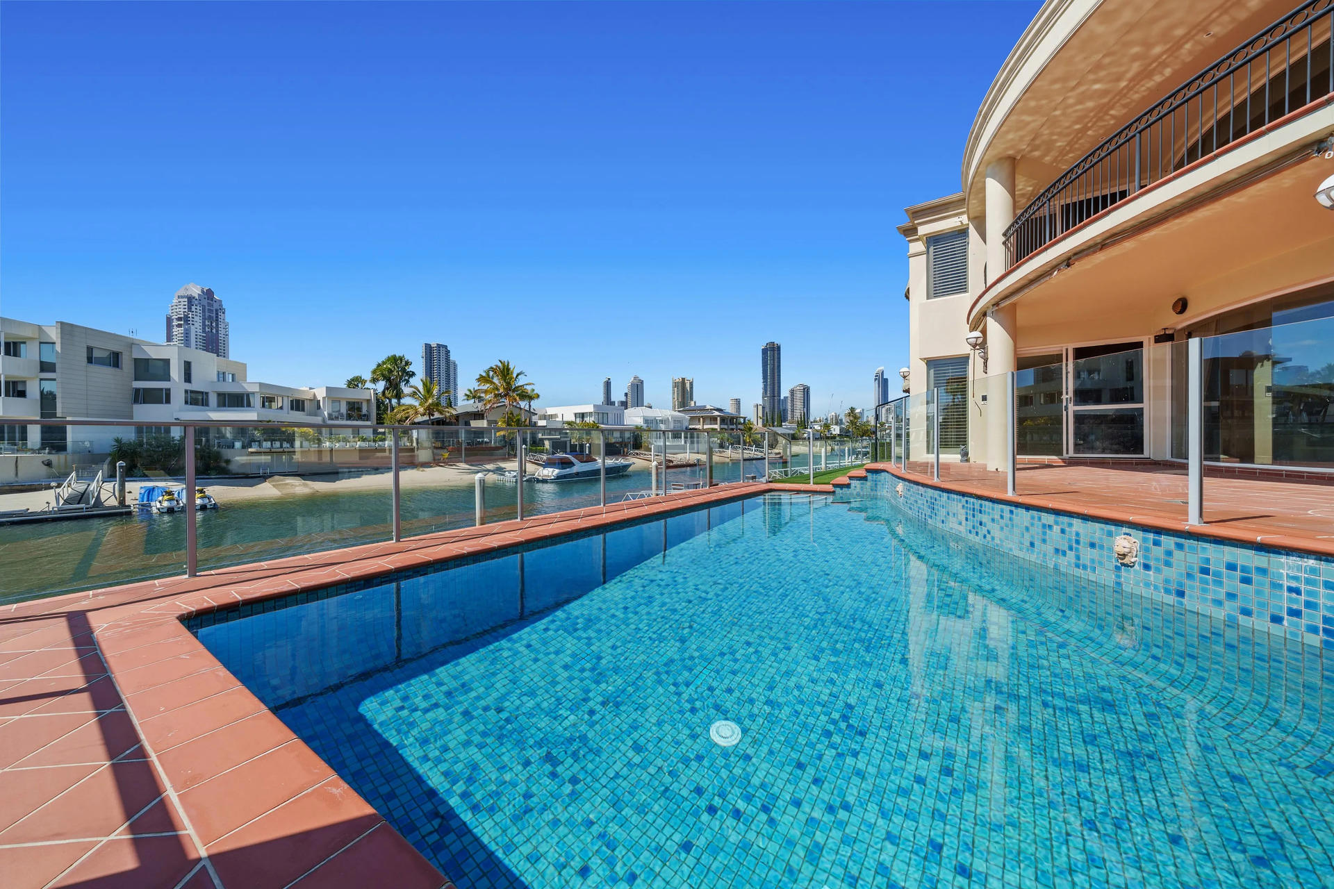 83 Admiralty Drive, Paradise Waters