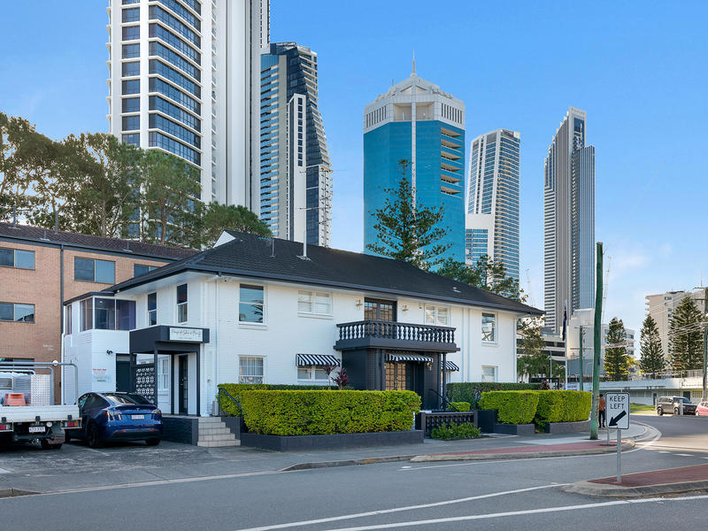 48 Peninsular Drive, Surfers Paradise