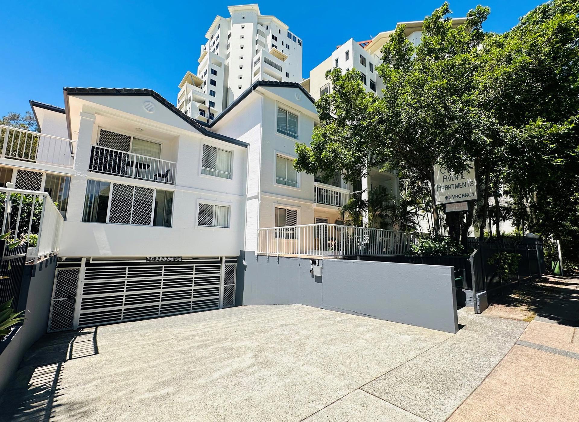 12/33 Cypress Avenue, Surfers Paradise