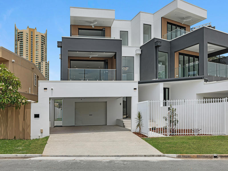 1/3 Paradise Place, Surfers Paradise