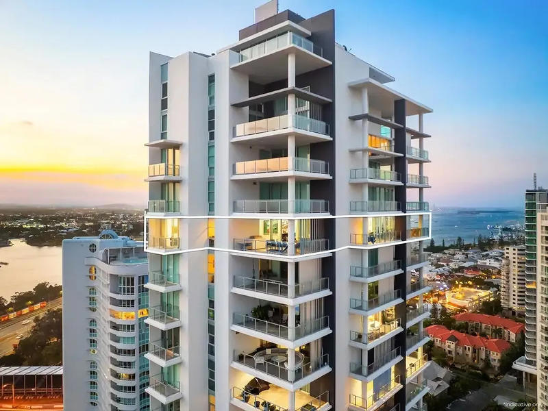 2501/11 Hill Parade, Main Beach