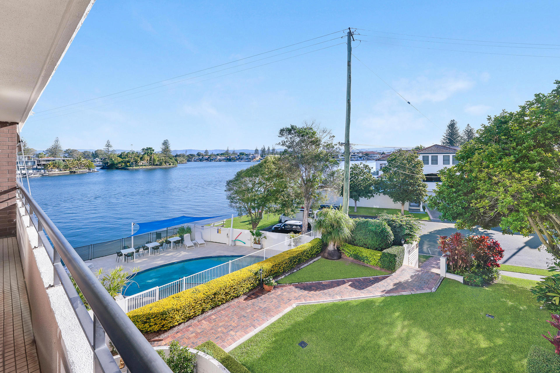 9/1 Peninsular Drive, Surfers Paradise