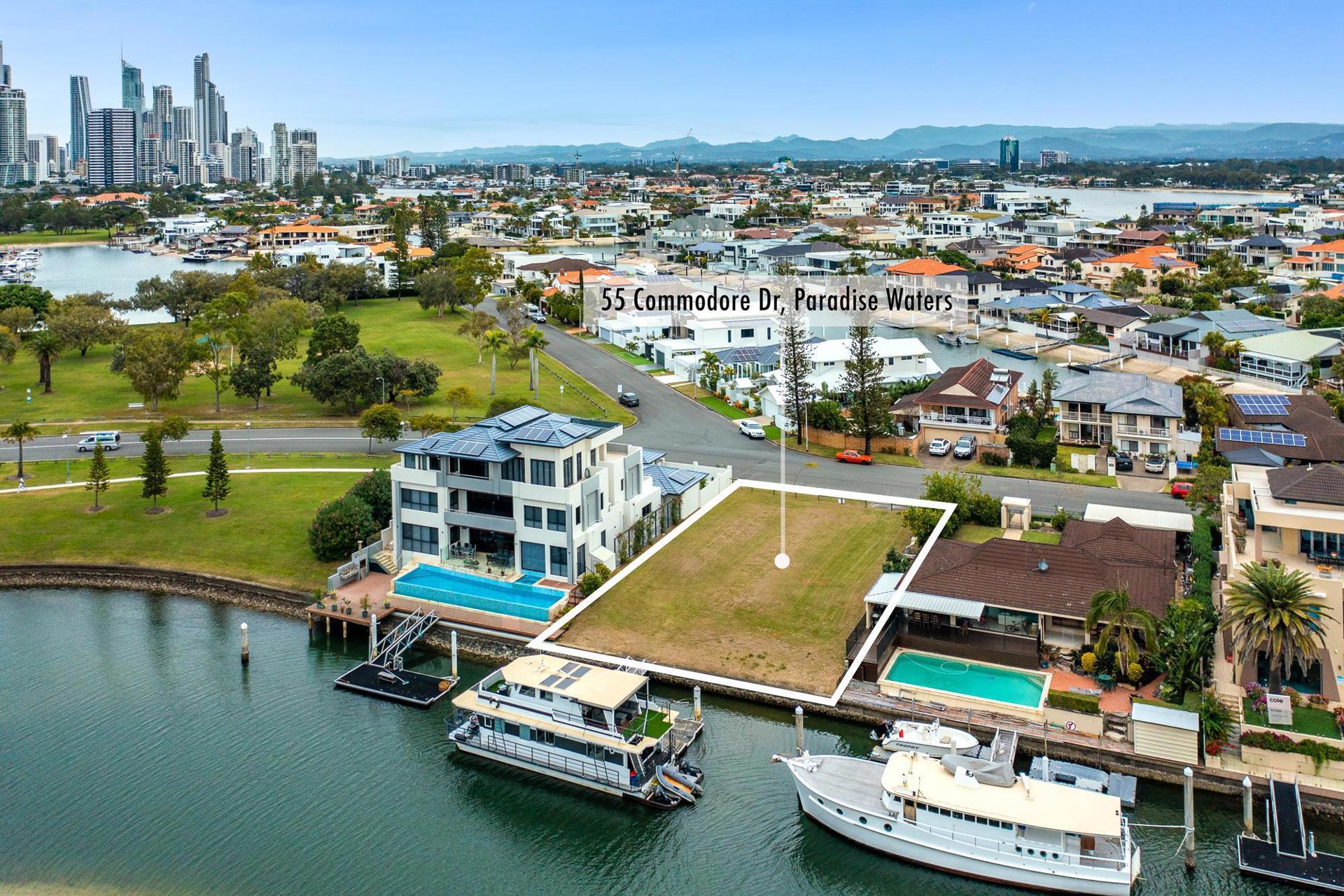 55 Commodore Drive, Paradise Waters