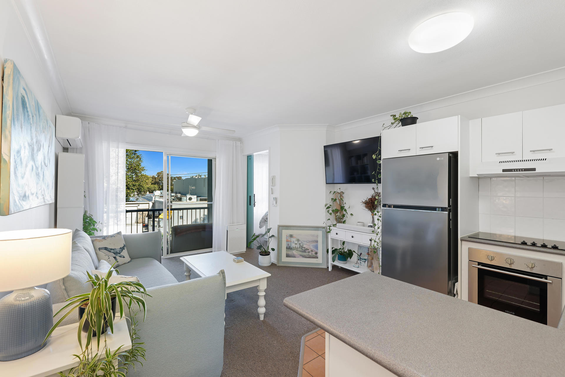10/3-5 Barranbali Street, Surfers Paradise