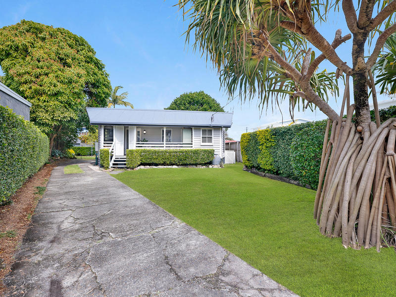 26 Banksia Broadway, Burleigh Heads
