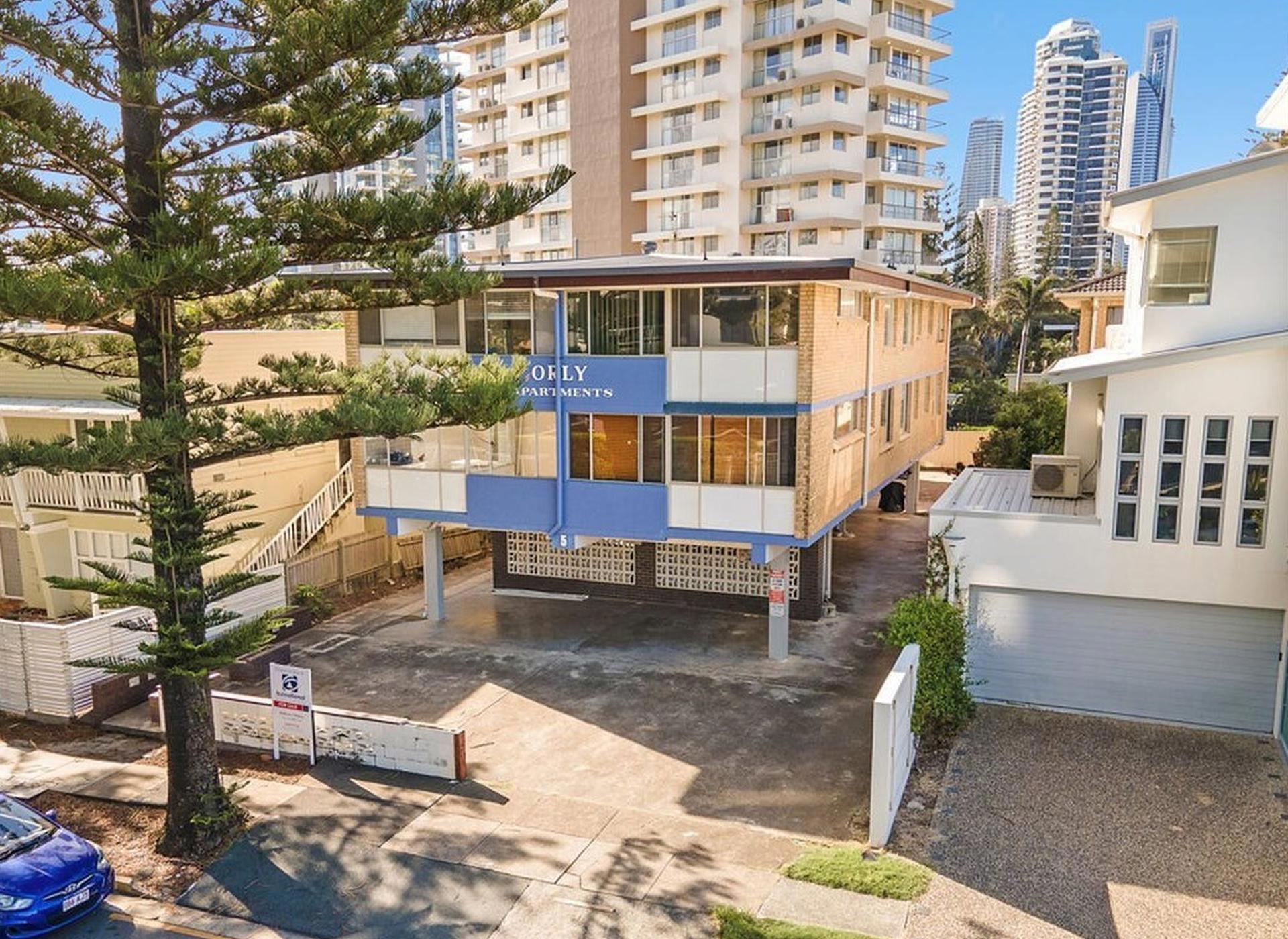 4/5 Thornton Street, Surfers Paradise