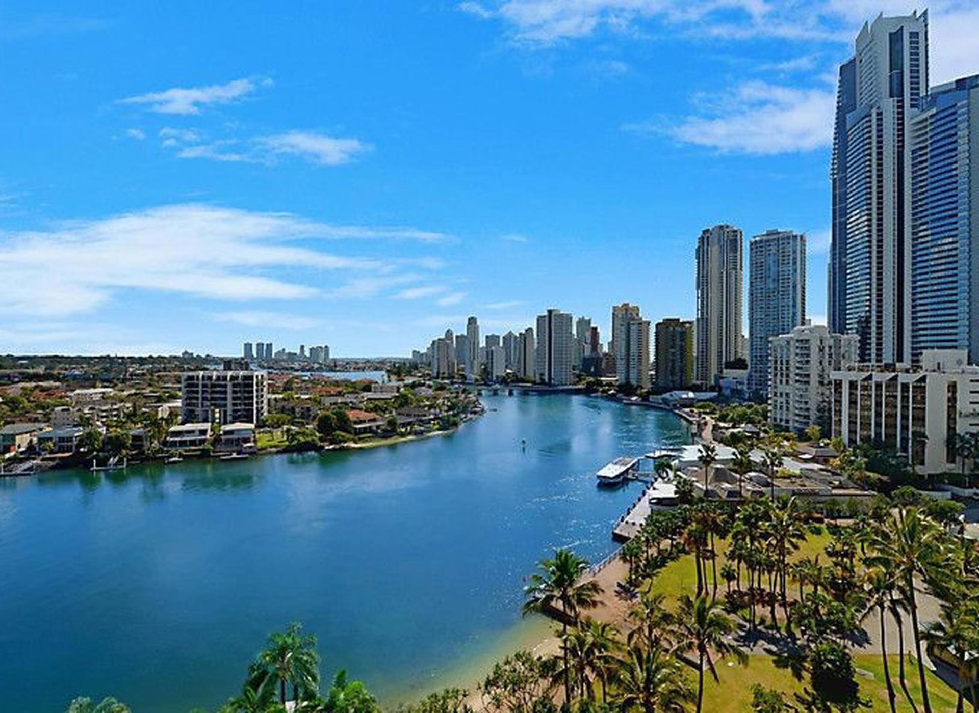131/40 Watson Esplanade, Surfers Paradise