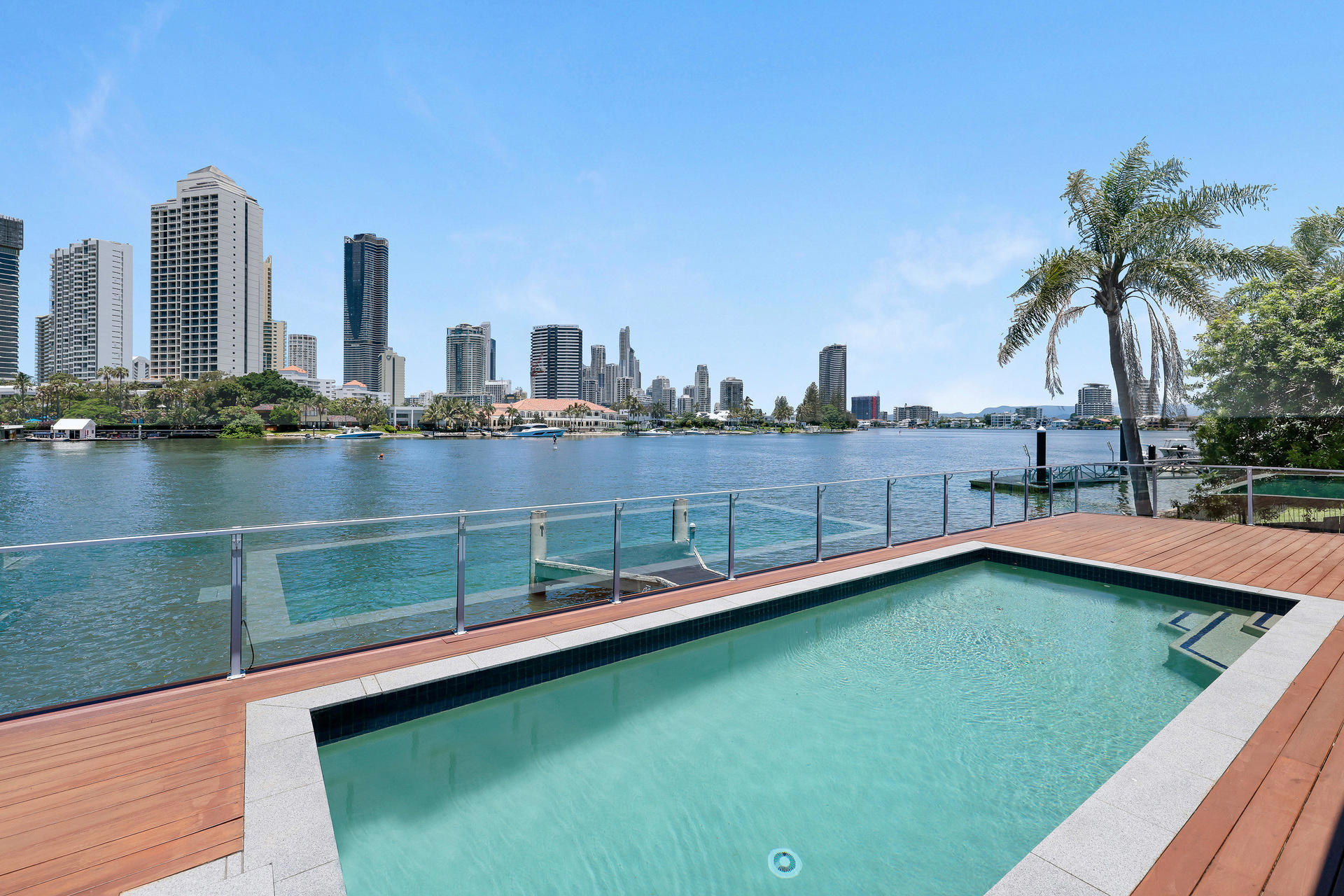 16 Admiralty Drive, Paradise Waters