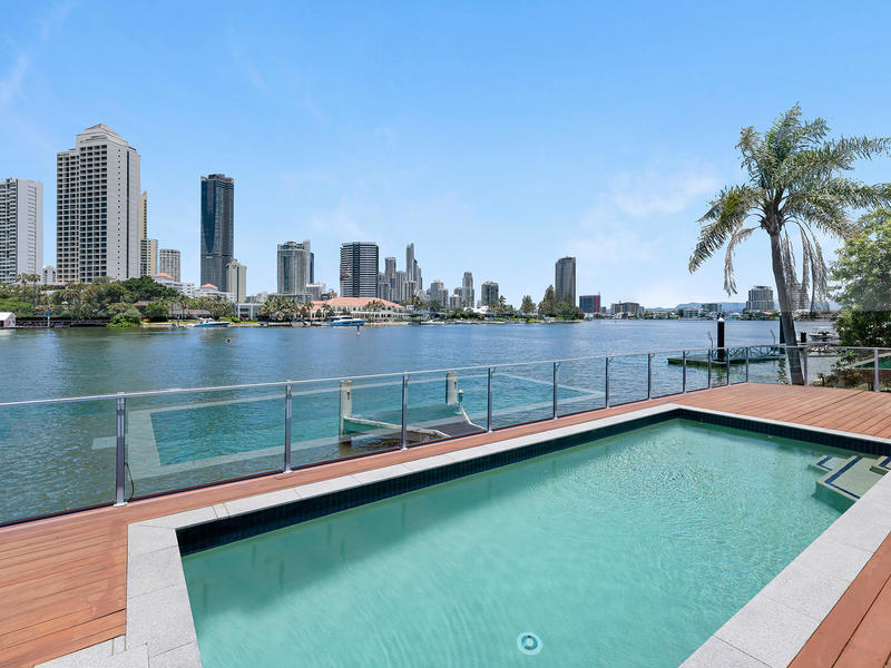 16 Admiralty Drive, Paradise Waters