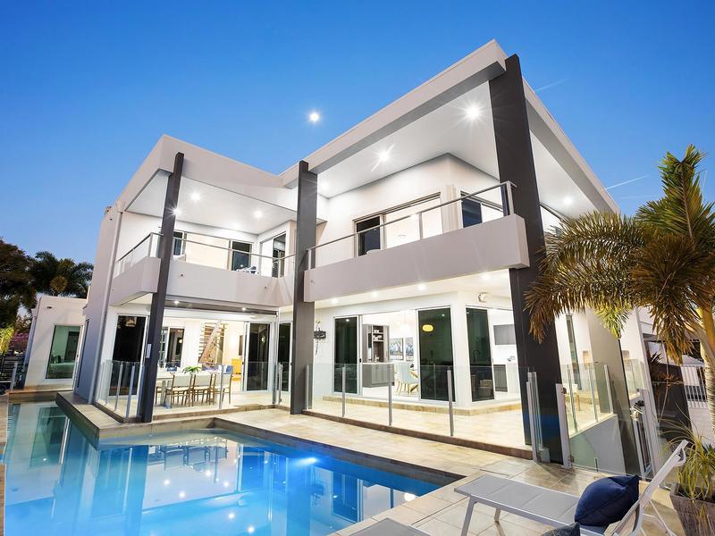 6 Seafarer Court, Paradise Waters