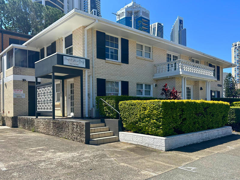 48 Peninsular Drive, Surfers Paradise