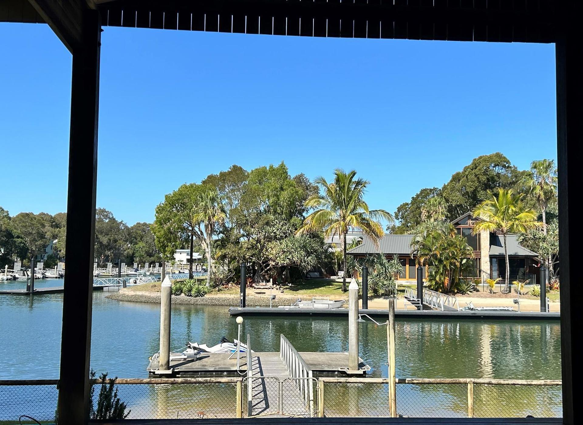 9 Casuarina Court, South Stradbroke