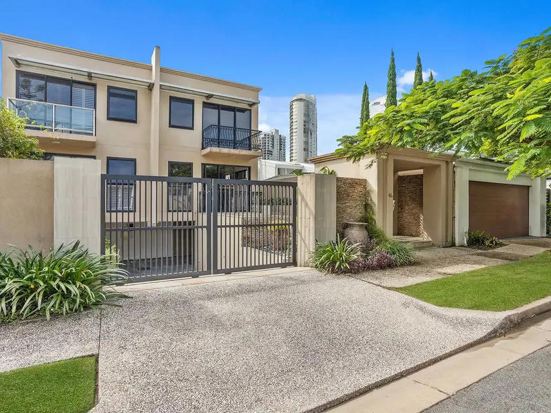 41B Peak Avenue, Main Beach