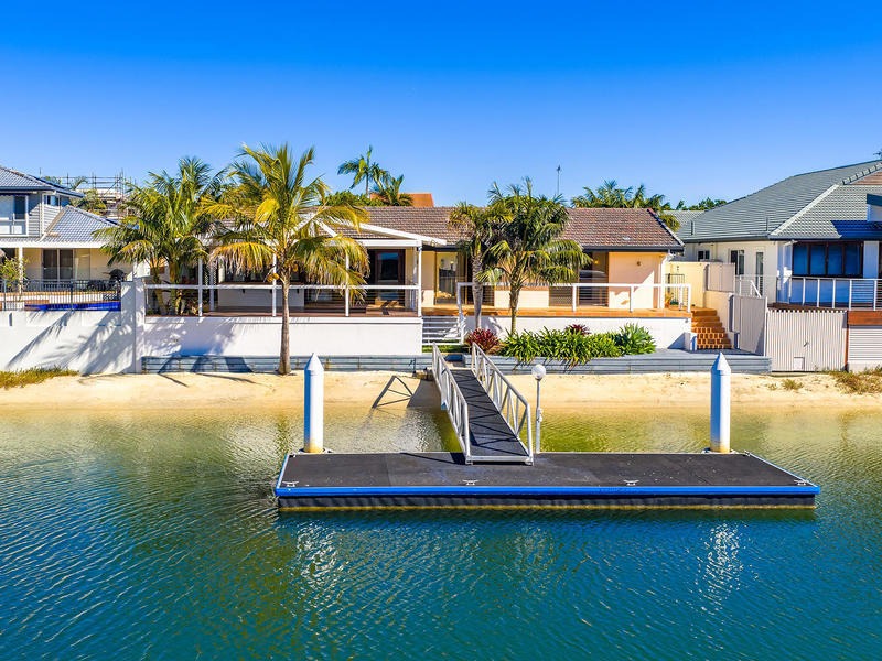 11 Buccaneer Court, Paradise Waters