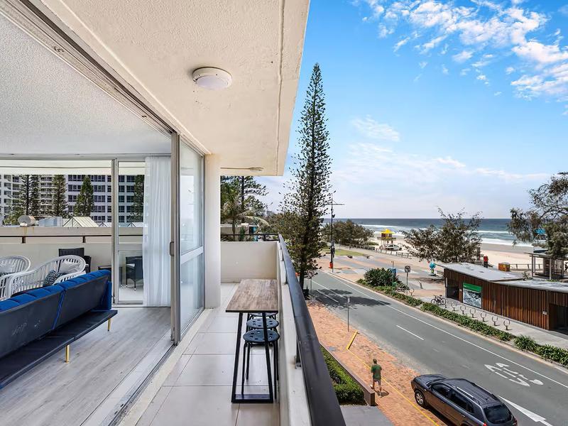 301/40 The Esplanade, Surfers Paradise