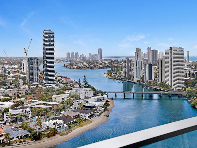 2401/4 Wahroonga Place, Surfers Paradise