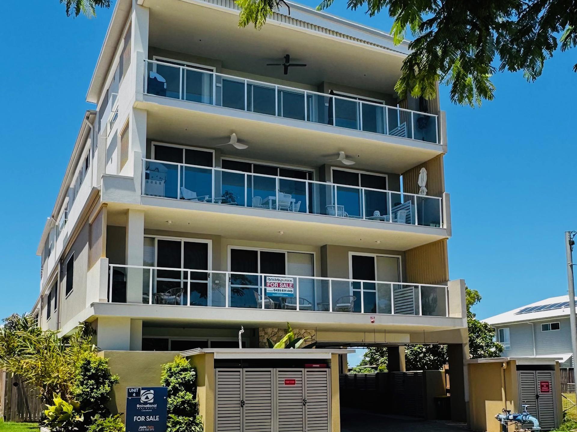 4/11 Colburn Avenue, Victoria Point