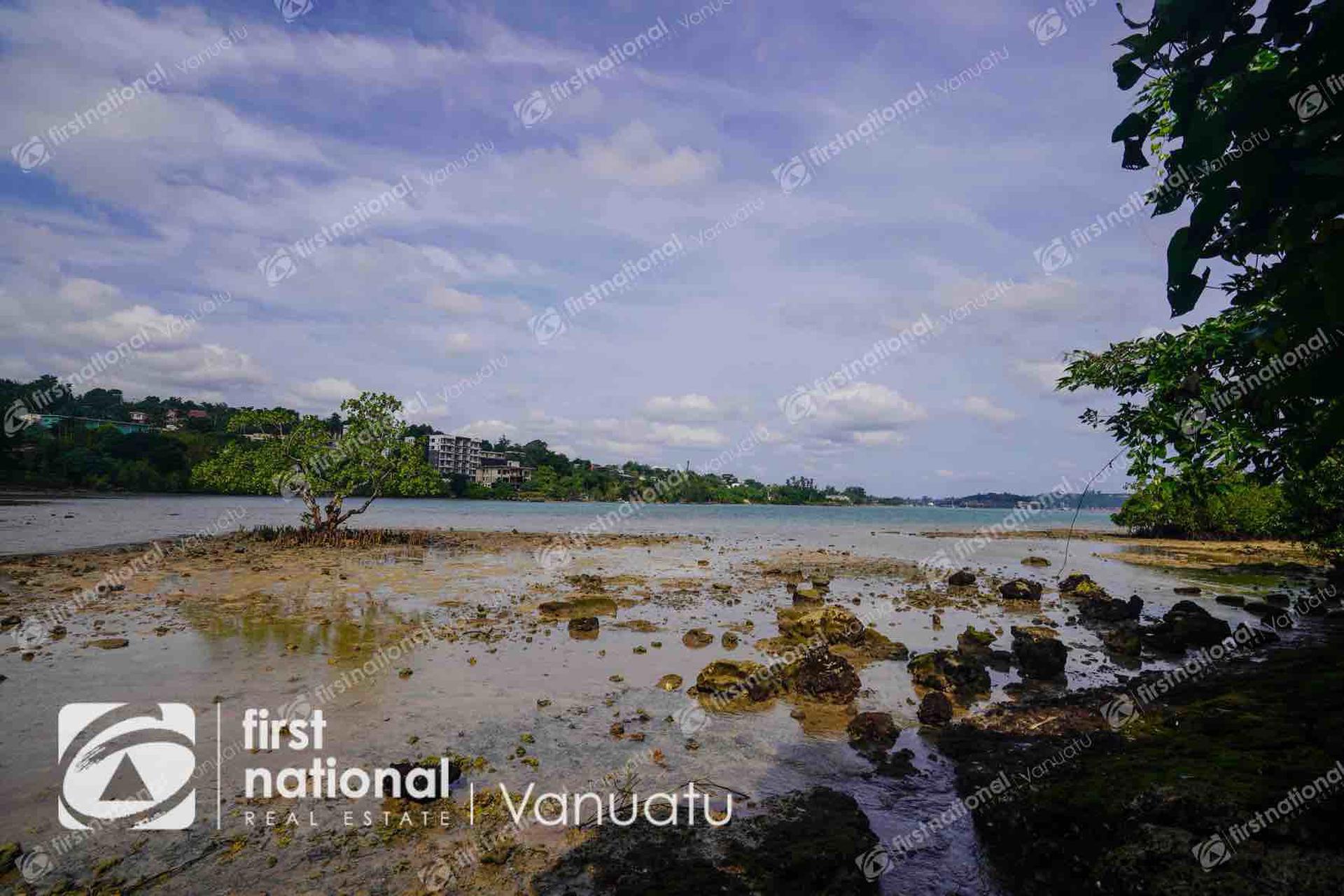 Unique opportunity - HUGE waterfront land, photo 2 of 6