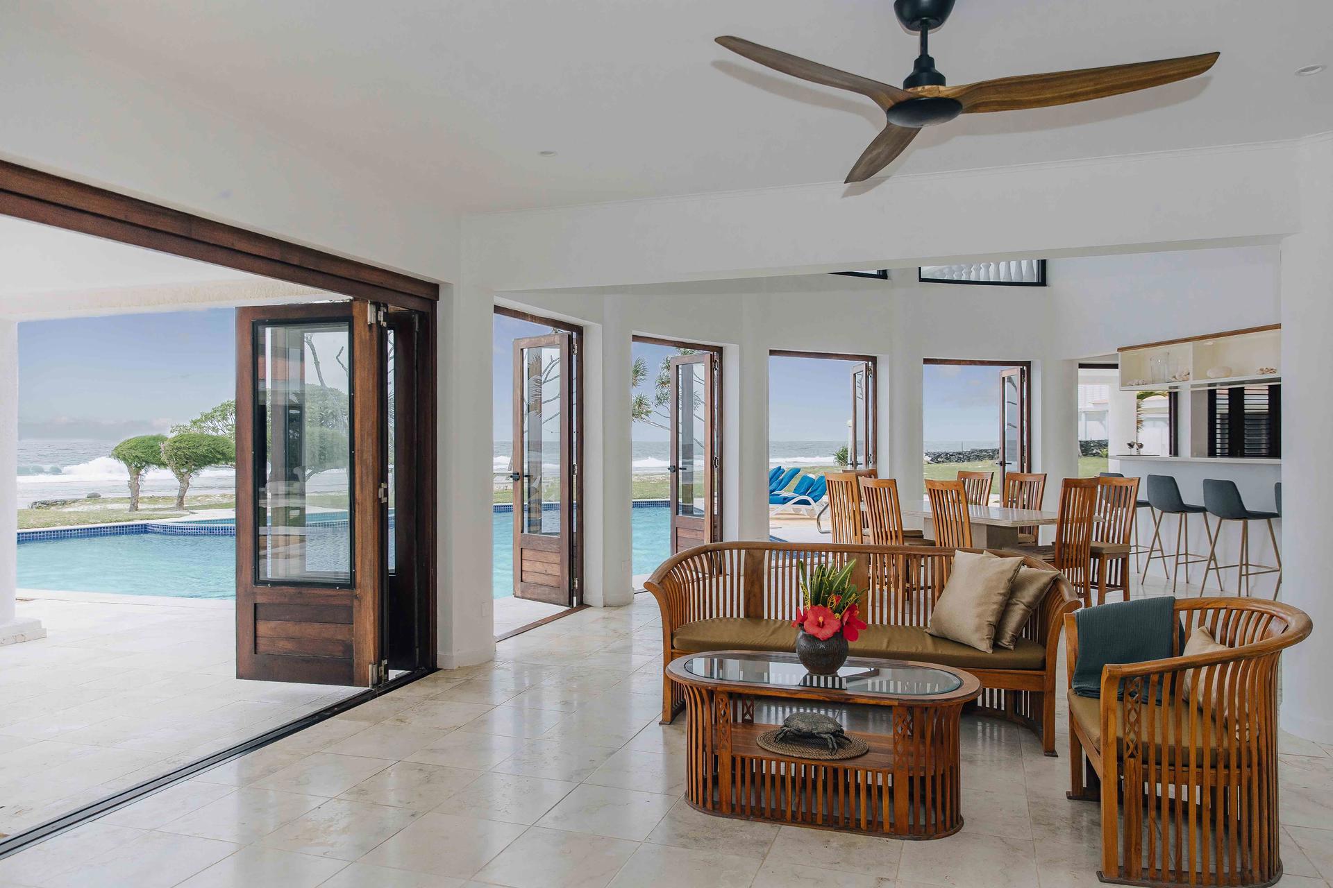 Luxury Beachfront Estate for Sale in Vanuatu Villa Champagne, photo 2 of 19