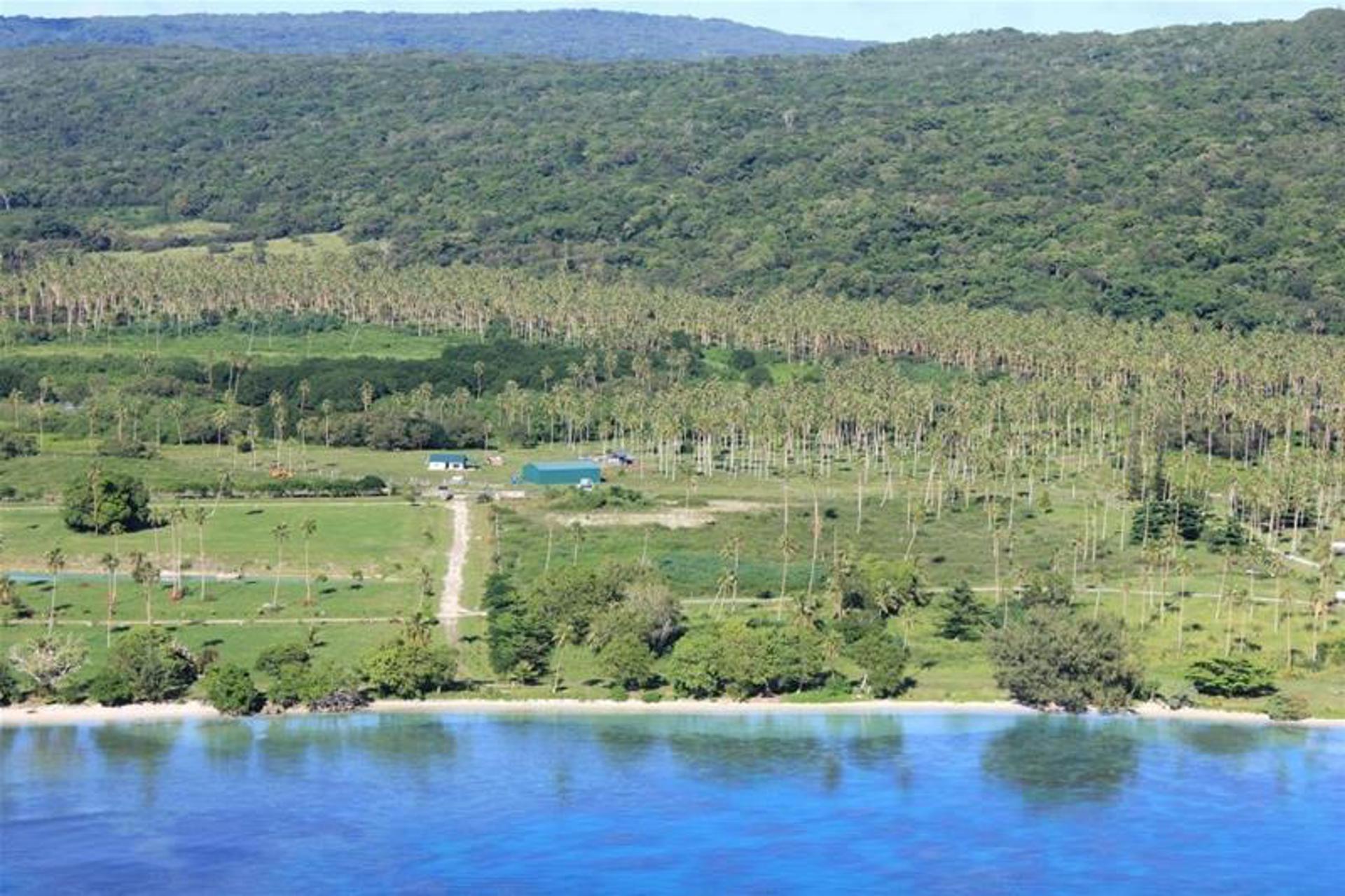 Huge Waterfront Vacant Property