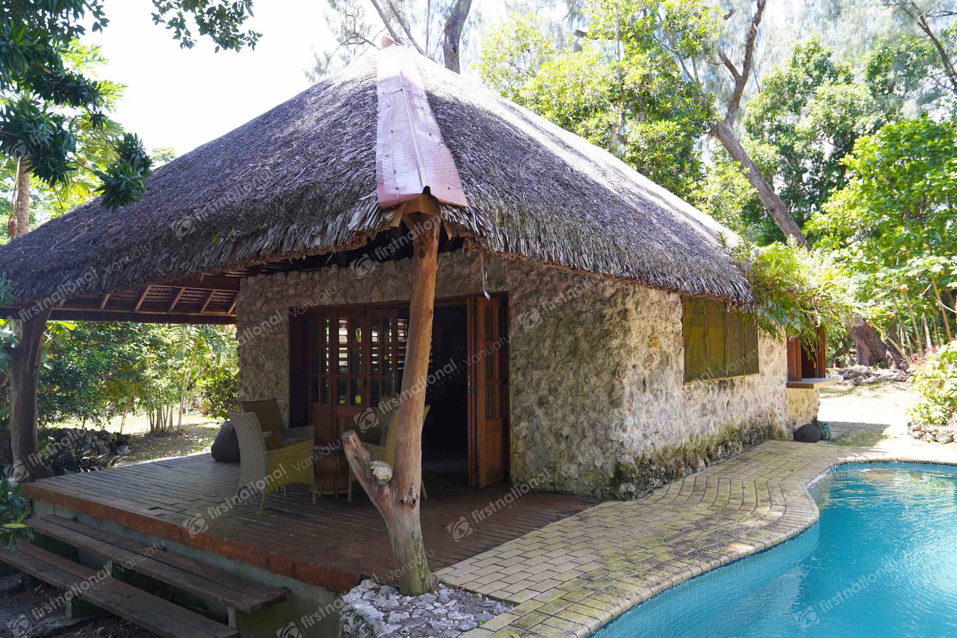 Dual Living Retreat on Over 16,700sqm, photo 2 of 20