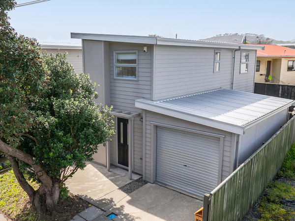 18 Franklyn Road, Tawa